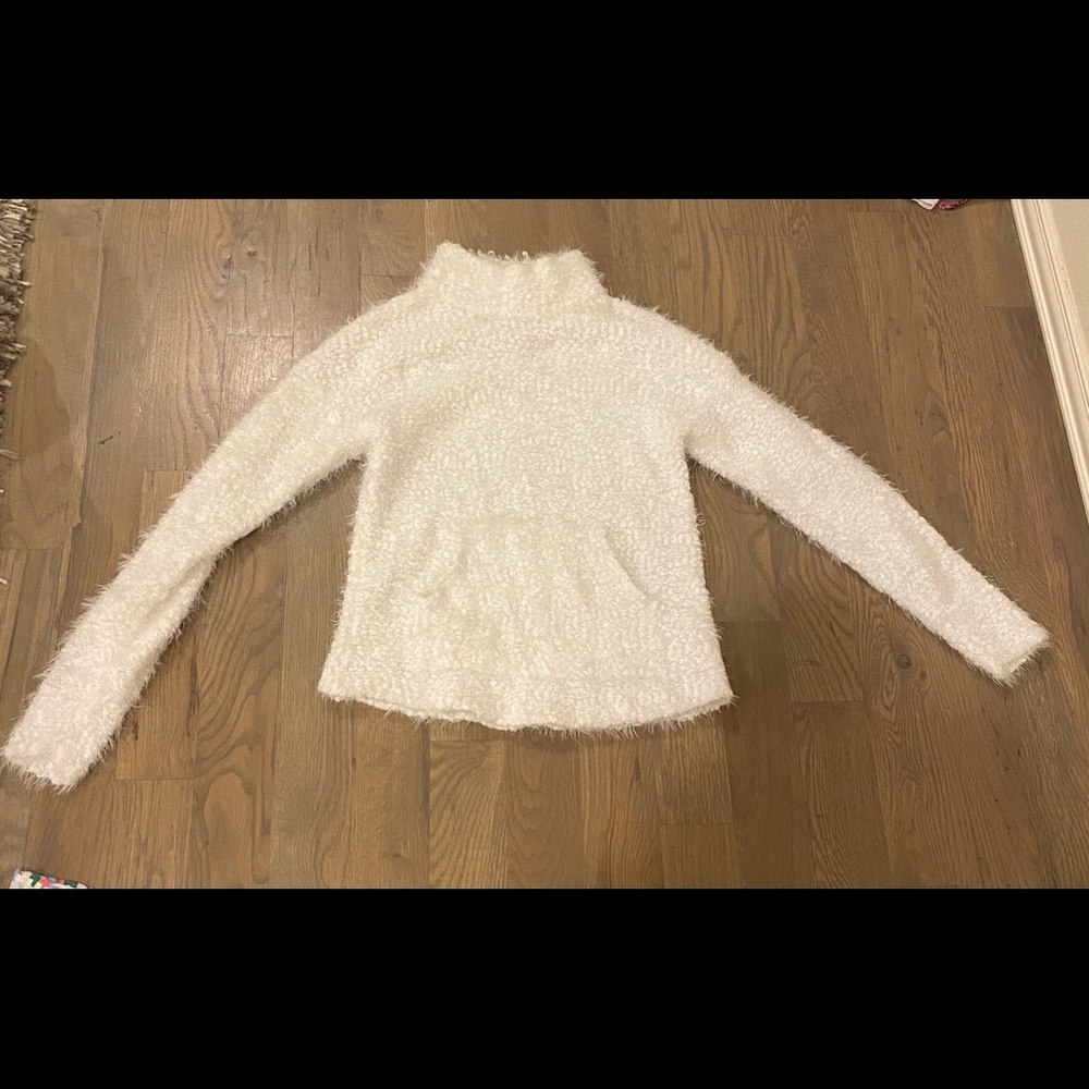 fluffy white zara sweater